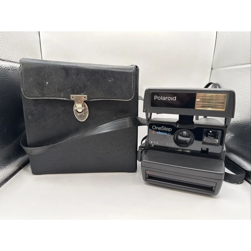VTG Polaroid One Step Flash 600 Close Up Instant Film Camera UNTESTED W/ Case